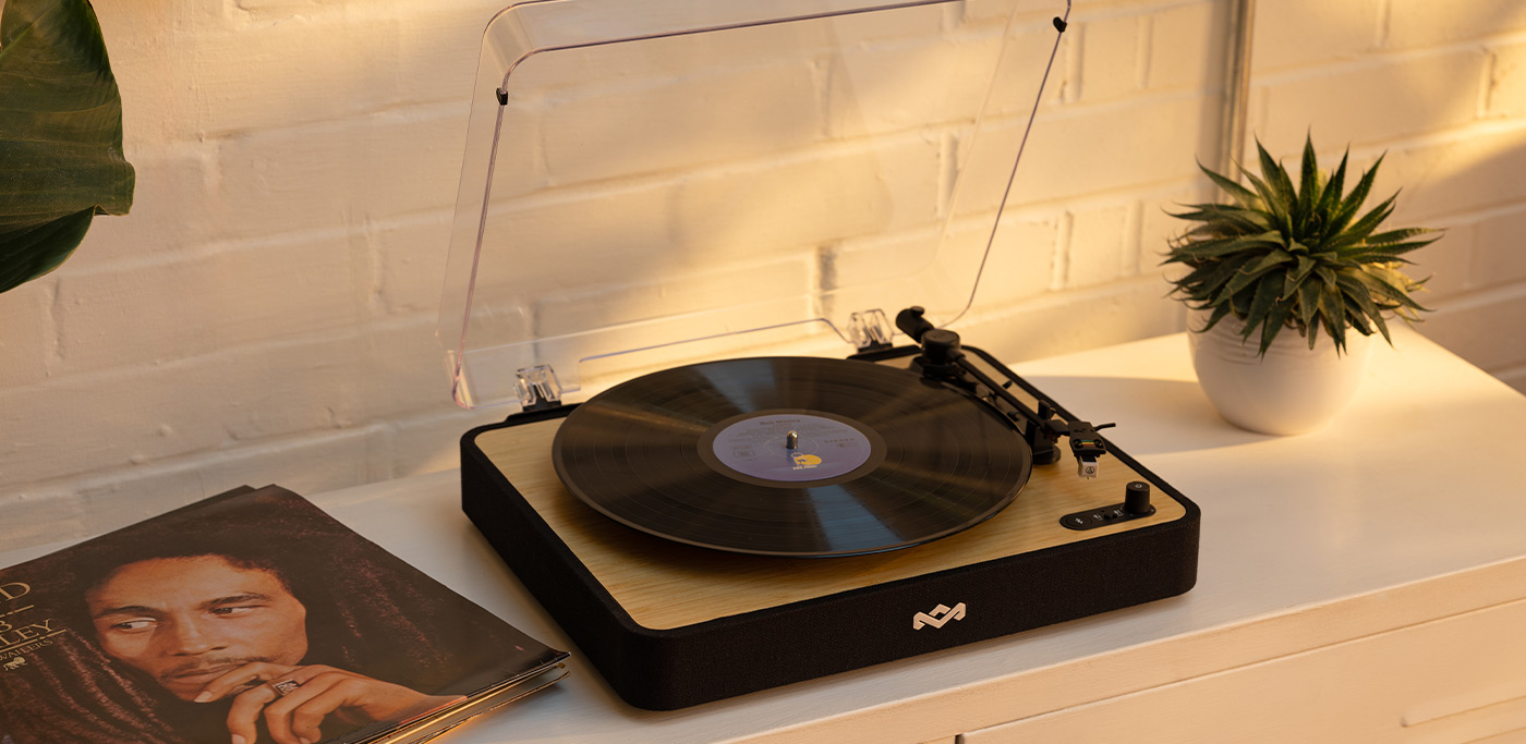 House of Marley Revolution Turntable - Light Wood/Black