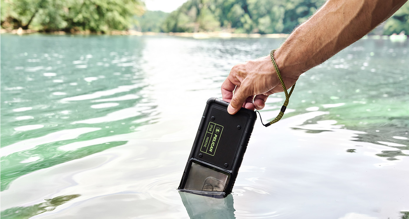 Pelican Marine Universal Waterproof Case